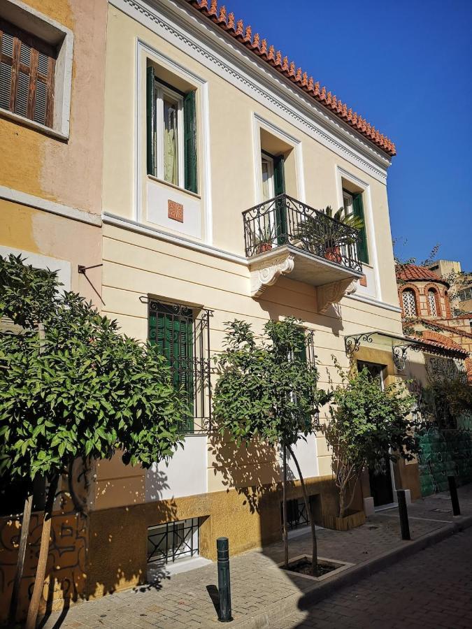 Psyri Neoclassical House With Yard アテネ エクステリア 写真