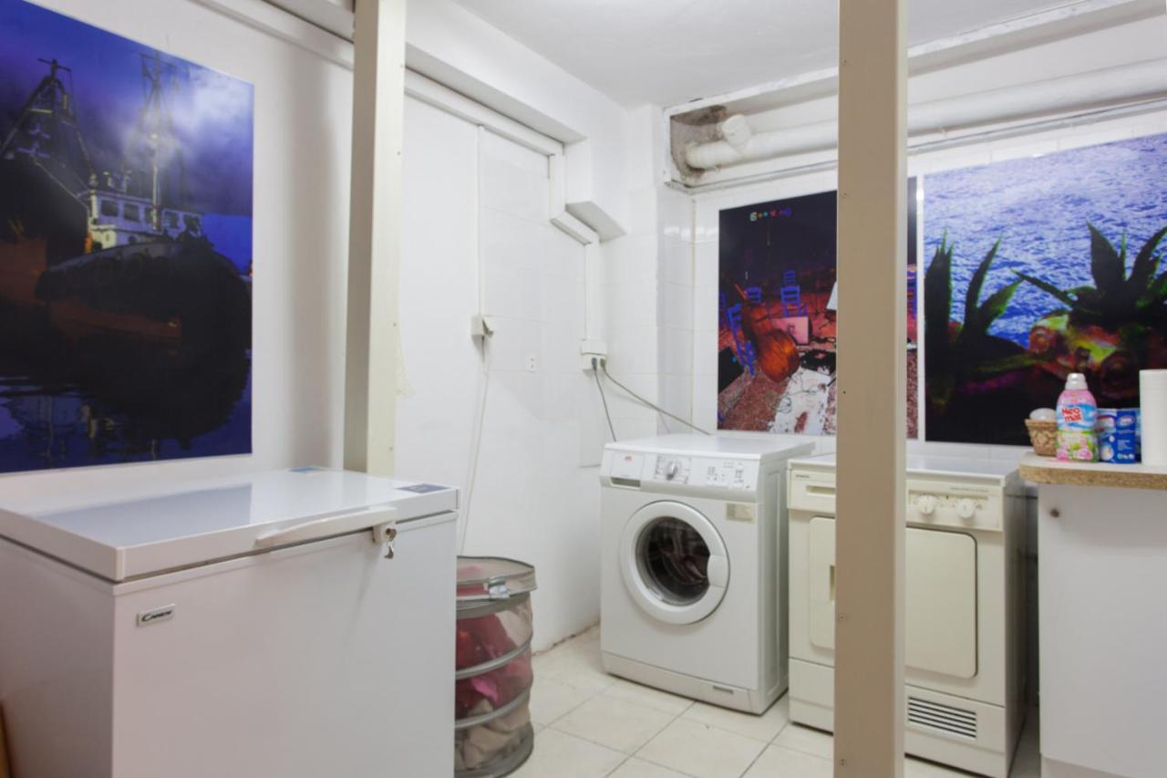 Psyri Neoclassical House With Yard アテネ エクステリア 写真